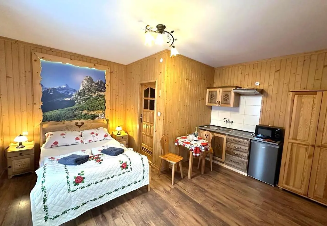 Homestay Wesola Chatka Zakopane - Krupowki 37A -Centrum